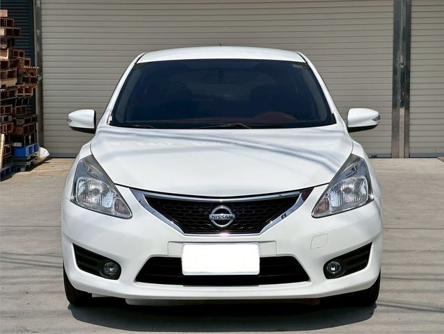 NISSAN日產 TIIDA  第3張相片