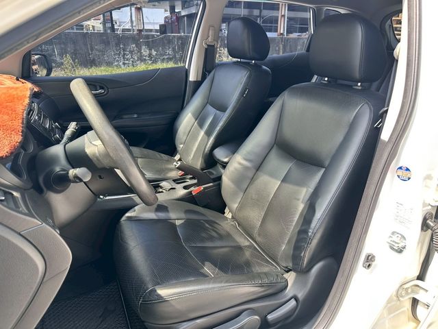 NISSAN日產 TIIDA  第14張相片