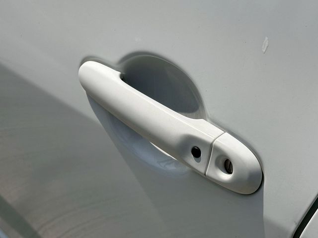 NISSAN日產 TIIDA  第17張相片