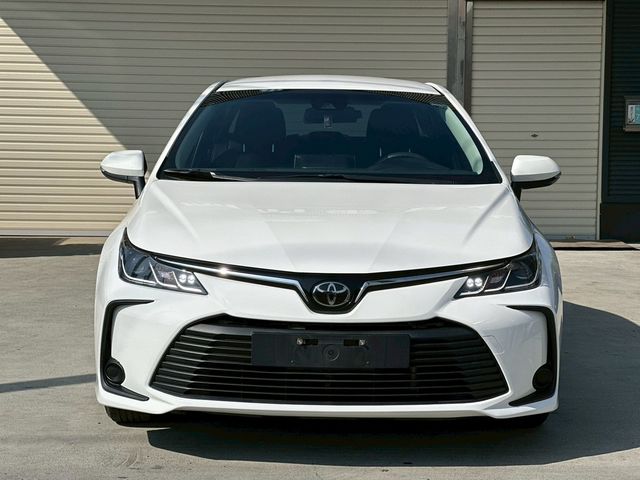 TOYOTA豐田 ALTIS  第3張相片