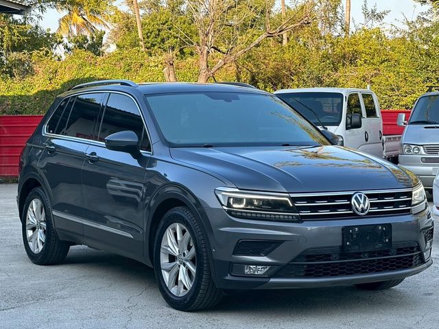 VOLKSWAGEN福斯 TIGUAN  第1張相片