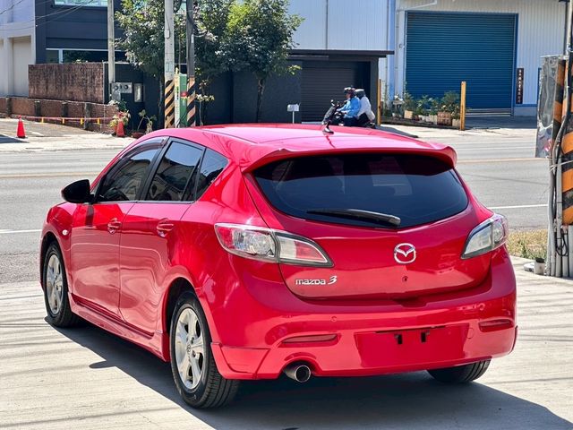 MAZDA馬自達 MAZDA 3  第6張相片