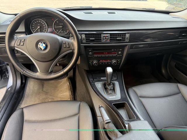 BMW寶馬 318D SEDAN  第8張相片