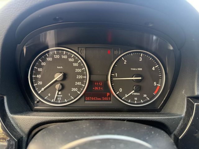 BMW寶馬 318D SEDAN  第9張相片