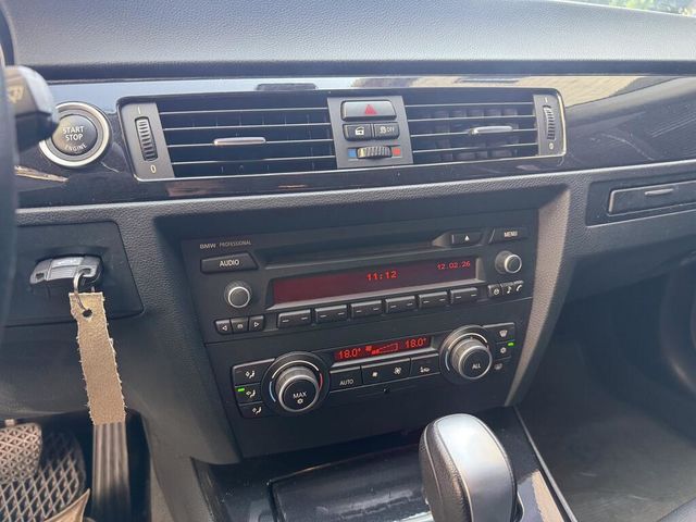 BMW寶馬 318D SEDAN  第11張相片