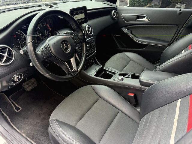 M-BENZ賓士 A180  第8張相片