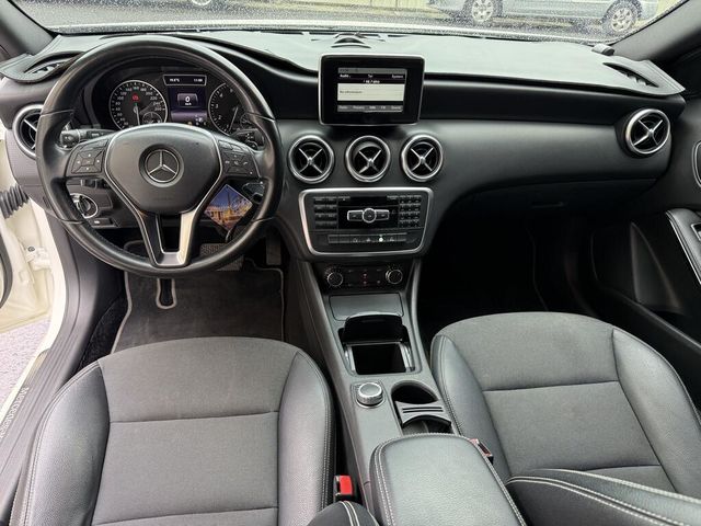 M-BENZ賓士 A180  第10張相片