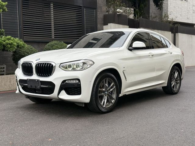 BMW寶馬 X4 XDRIVE30I  第2張相片