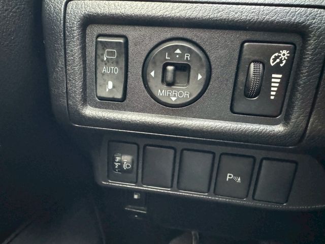 LEXUS凌志 CT200H  第9張相片