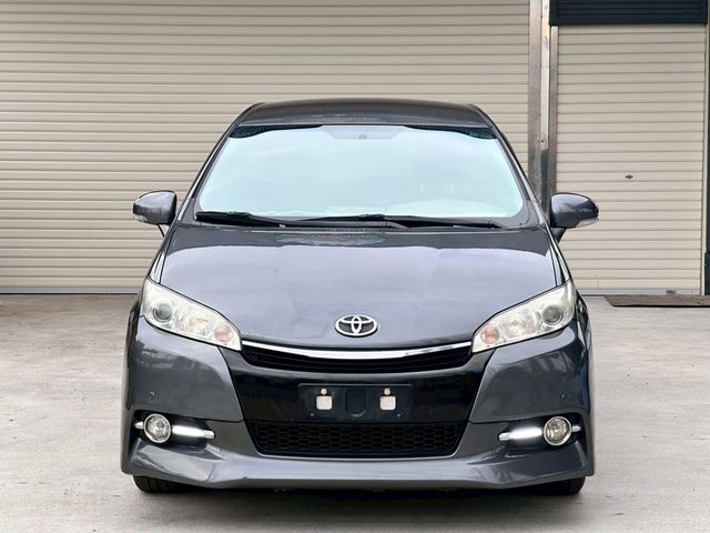 TOYOTA豐田 WISH  第3張相片