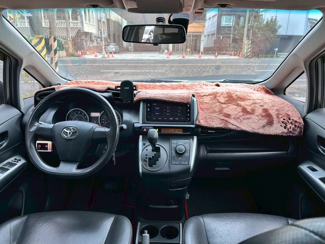 TOYOTA豐田 WISH  第7張相片