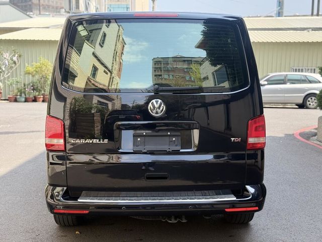 VOLKSWAGEN福斯 T5 CARAVELLE  第5張相片