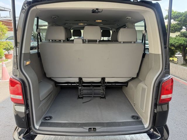 VOLKSWAGEN福斯 T5 CARAVELLE  第11張相片