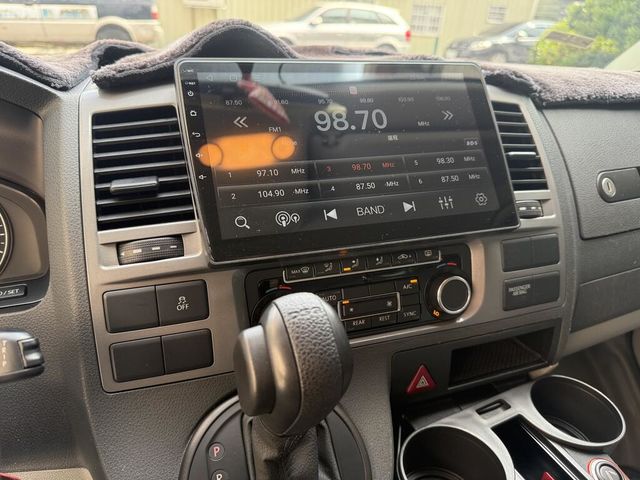 VOLKSWAGEN福斯 T5 CARAVELLE  第13張相片