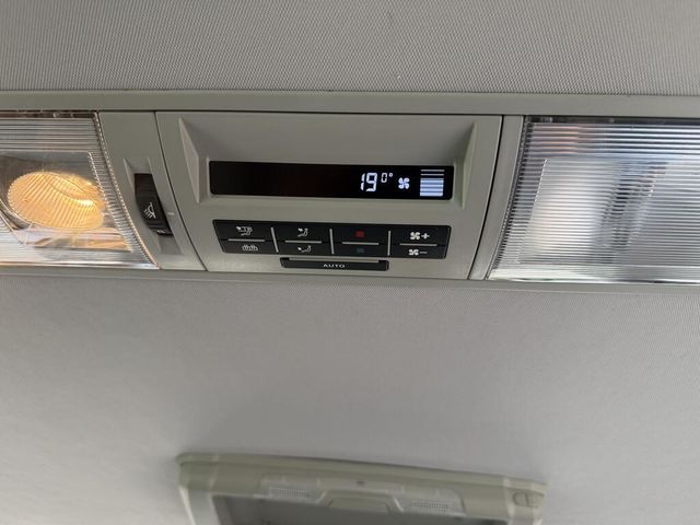 VOLKSWAGEN福斯 T5 CARAVELLE  第14張相片