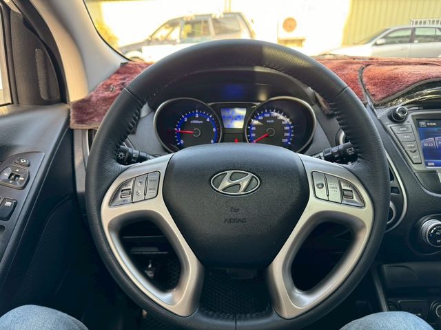 HYUNDAI現代 IX35  第9張相片