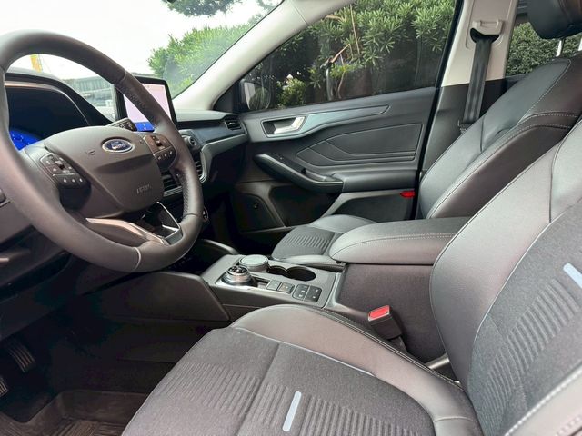 FORD福特 FOCUS ACTIVE  第14張相片