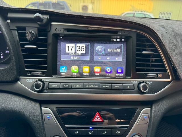 HYUNDAI現代 ELANTRA  第9張相片