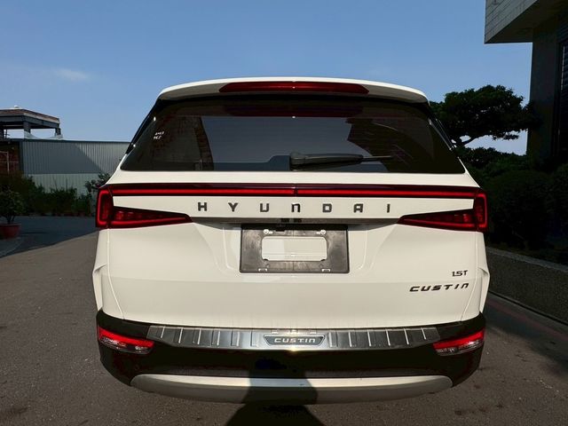 HYUNDAI現代 CUSTIN  第4張相片