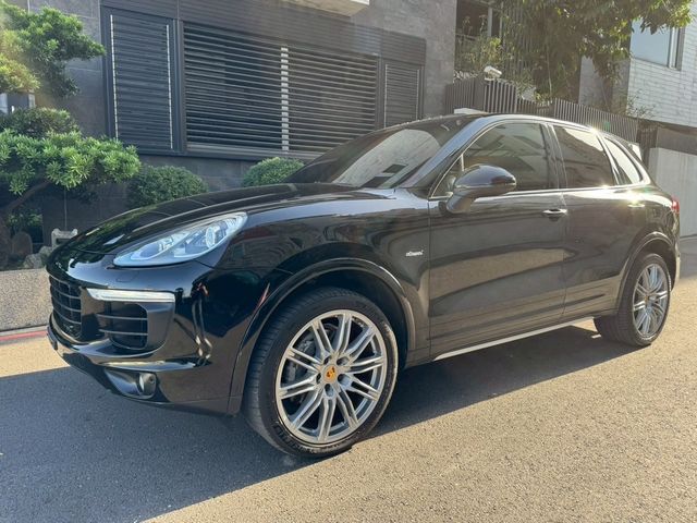 PORSCHE保時捷 CAYENNE  第2張相片