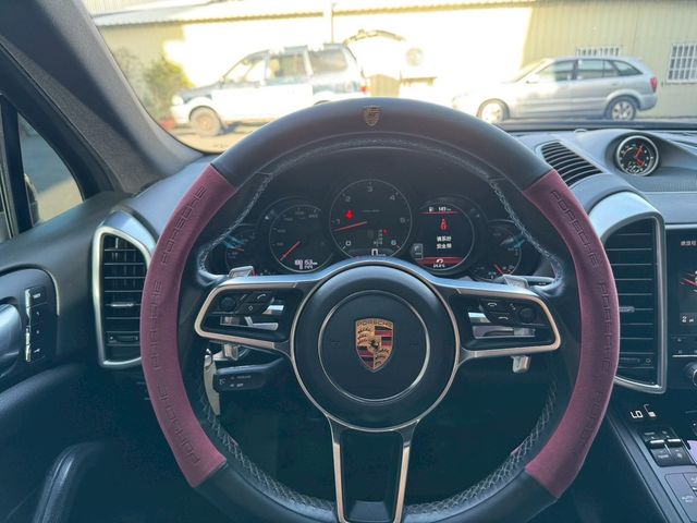 PORSCHE保時捷 CAYENNE  第11張相片