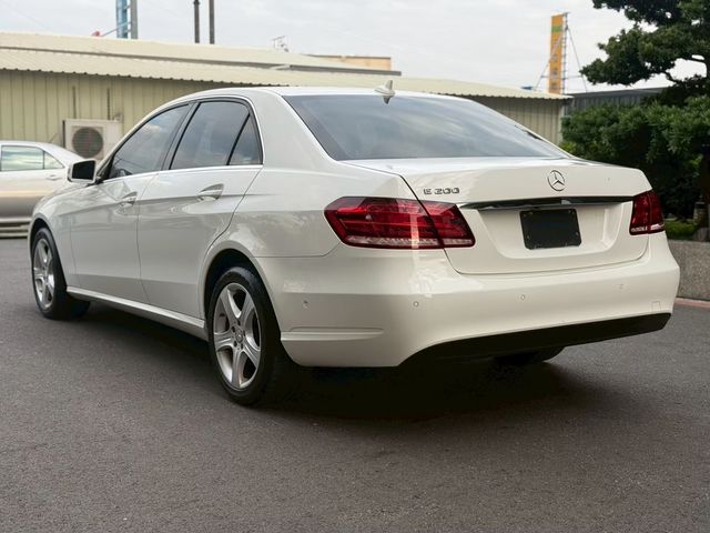 M-BENZ賓士 E200  第4張相片