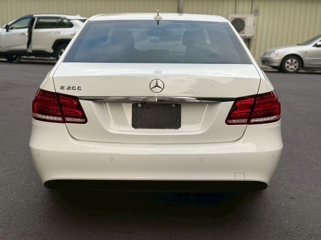 M-BENZ賓士 E200  第5張相片