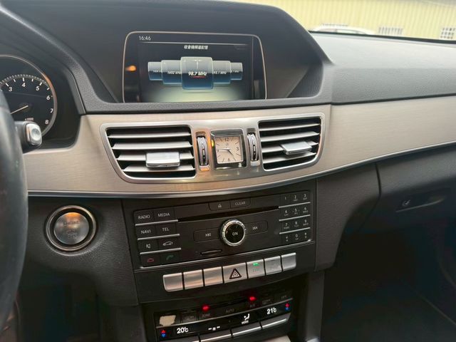 M-BENZ賓士 E200  第11張相片