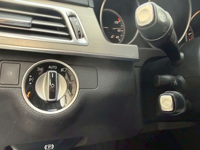 M-BENZ賓士 E200  第15張相片