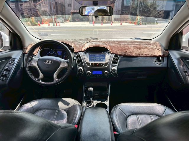 HYUNDAI現代 IX35  第7張相片