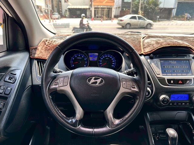 HYUNDAI現代 IX35  第8張相片