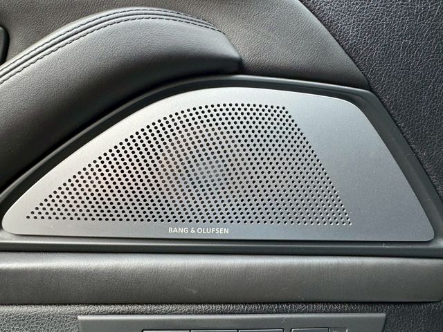 BMW寶馬 M5 SEDAN  第16張相片