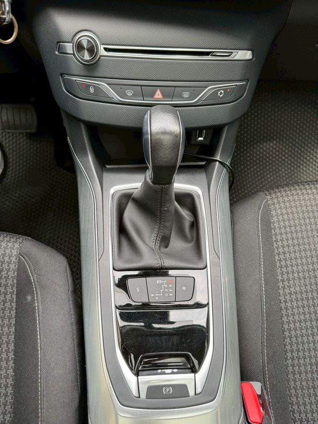 PEUGEOT寶獅 308  第8張相片