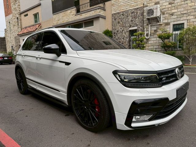 VOLKSWAGEN福斯 TIGUAN  第1張相片
