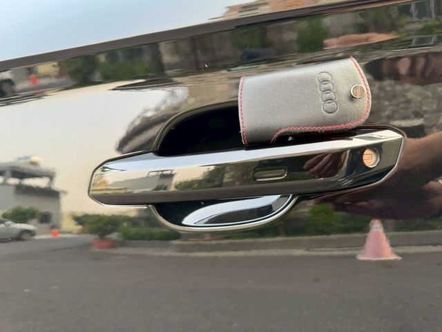 AUDI奧迪 Q5  第19張相片