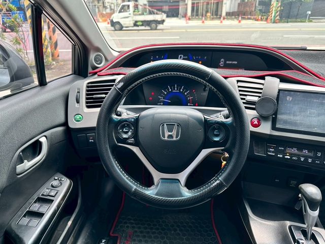 HONDA本田 CIVIC  第8張相片
