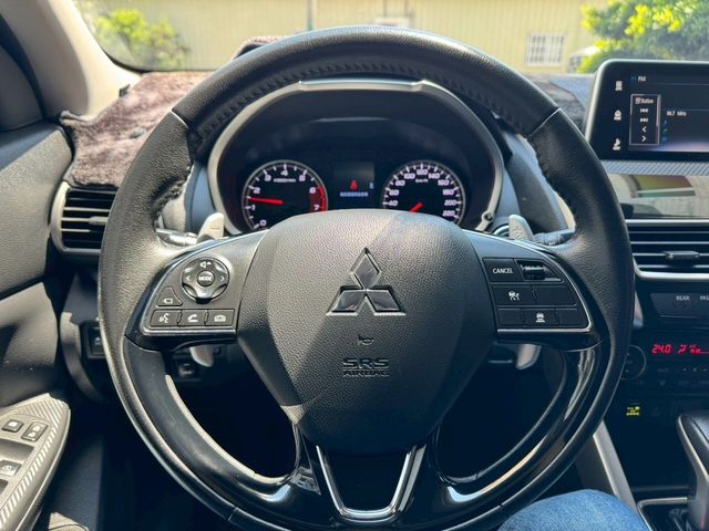 MITSUBISHI三菱 ECLIPSE  第11張相片