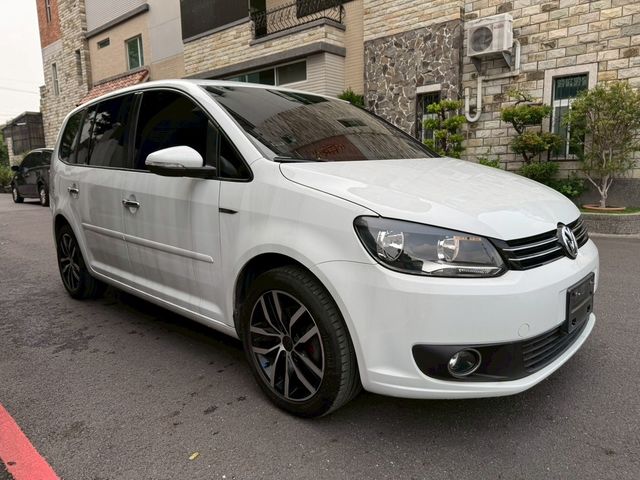 VOLKSWAGEN福斯 TOURAN  第1張相片