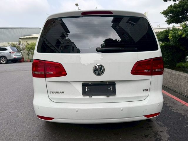 VOLKSWAGEN福斯 TOURAN  第4張相片