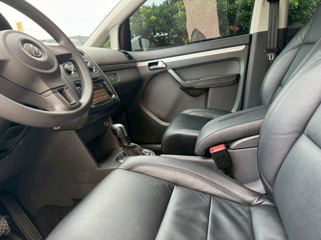 VOLKSWAGEN福斯 TOURAN  第9張相片