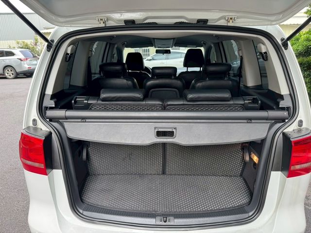 VOLKSWAGEN福斯 TOURAN  第15張相片