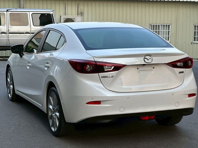 MAZDA馬自達 MAZDA 3  第6張相片