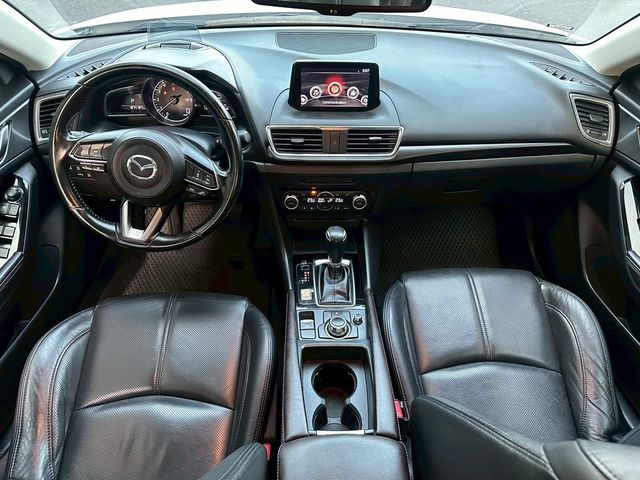 MAZDA馬自達 MAZDA 3  第7張相片