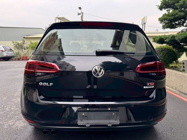 VOLKSWAGEN福斯 GOLF  第4張相片