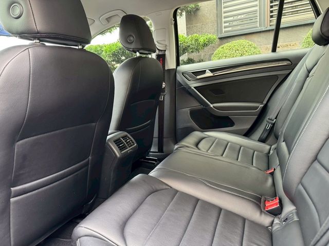 VOLKSWAGEN福斯 GOLF  第8張相片