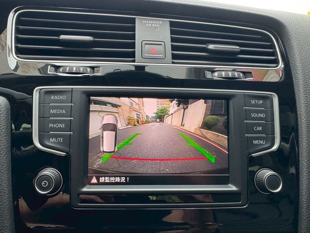 VOLKSWAGEN福斯 GOLF  第10張相片