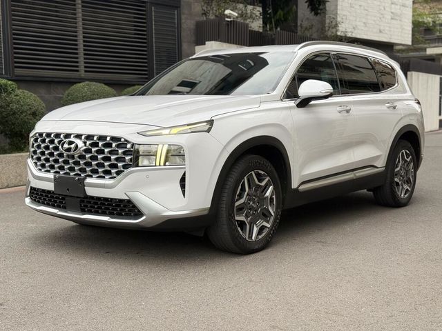 HYUNDAI現代 SANTA FE  第3張相片