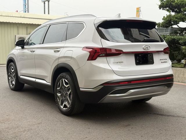 HYUNDAI現代 SANTA FE  第4張相片