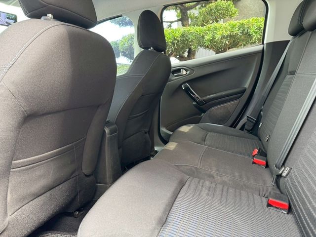 PEUGEOT寶獅 208  第14張相片