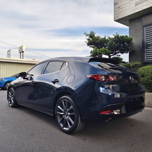 MAZDA馬自達 MAZDA 3  第6張相片